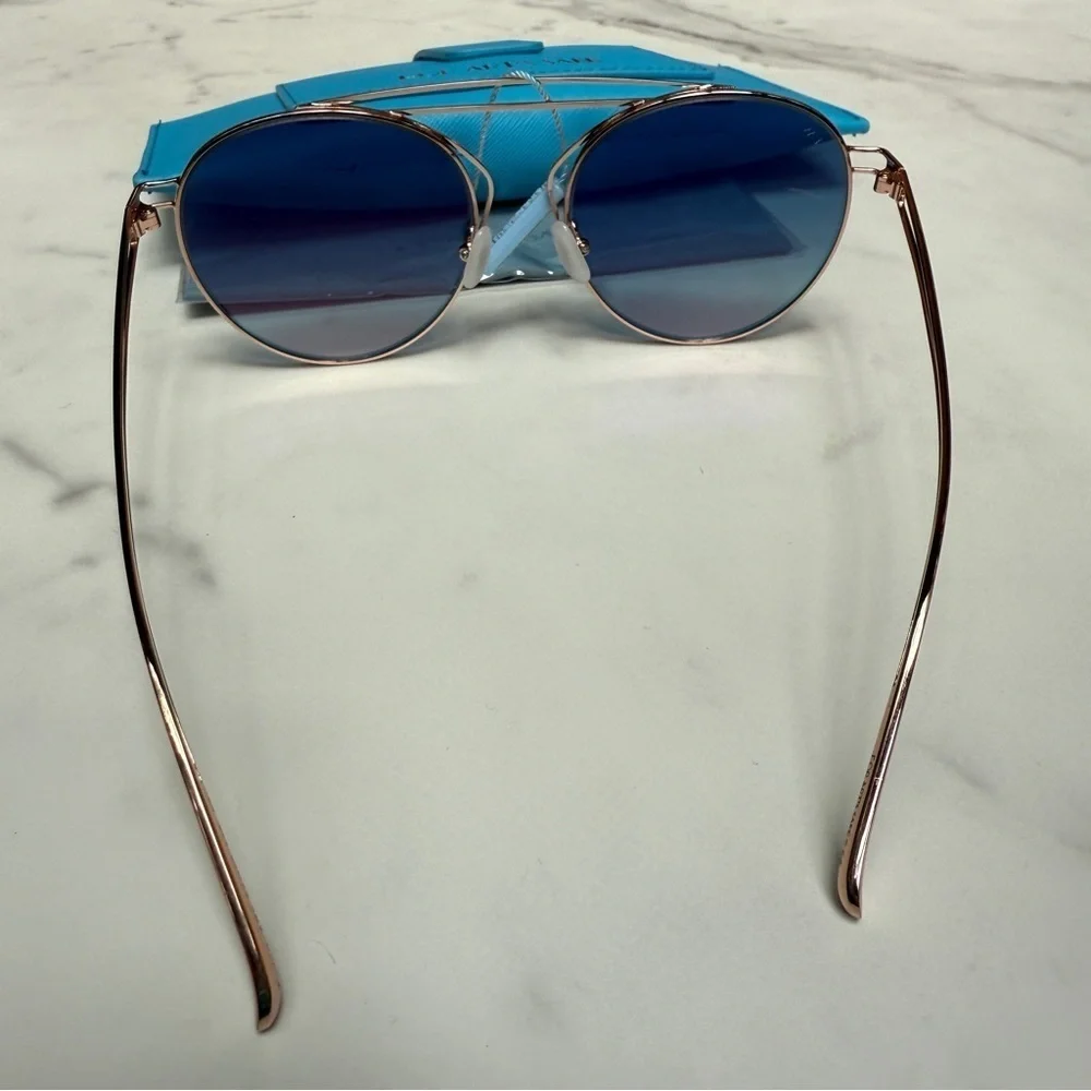 For Art’s Sake T-Shirt Rose Mirrored Aviator Sunglasses